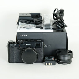 FUJIFILM X100F ブラック