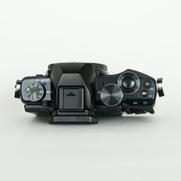 OLYMPUS OM-D E-M10 ボディ ブラック