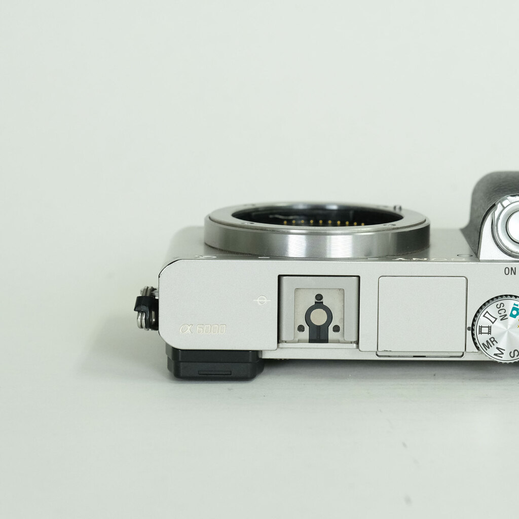 SONY α6000（ILCE-6000）
