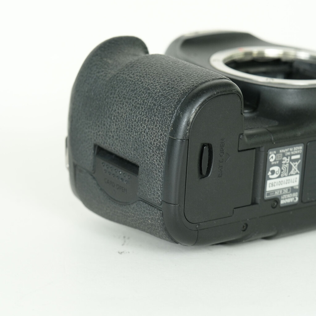 Canon EOS 5D Mark IIIの出品 | ONE SCENE（ワンシーン）