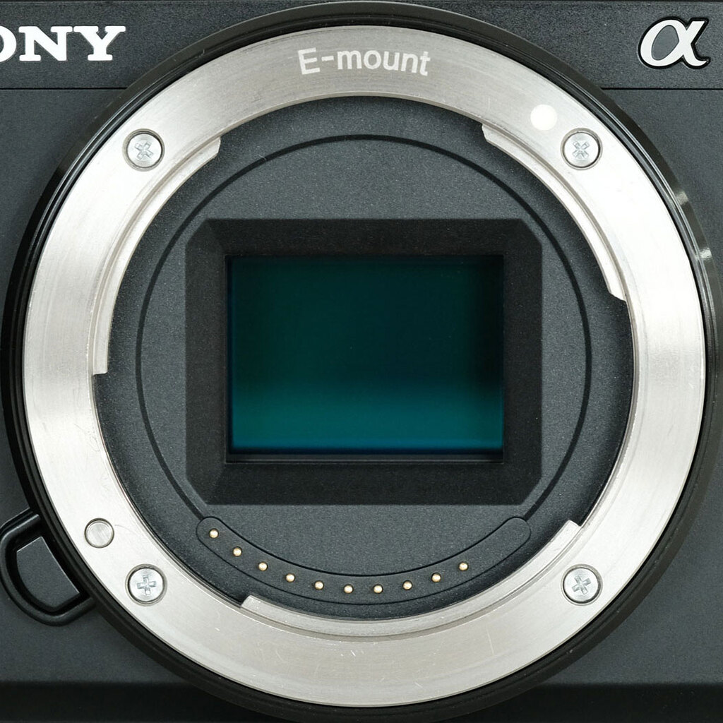 SONY VLOGCAM ZV-E10