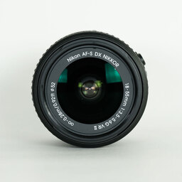 Nikon AF-S DX NIKKOR 18-55mm f3.5-5.6G VR II