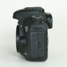 Canon EOS 7D Mark II