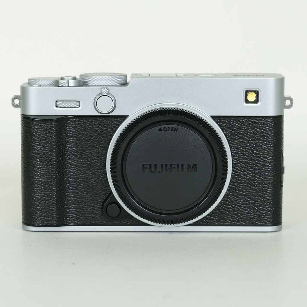FUJIFILM X-E5
