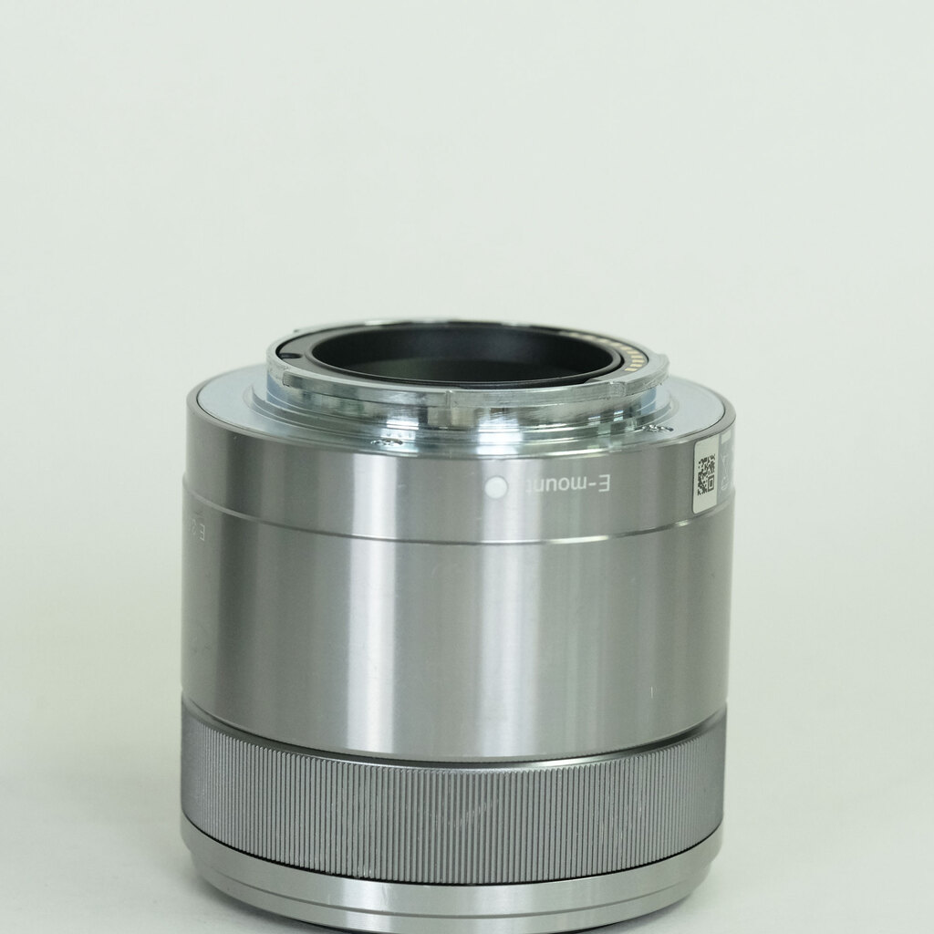 SONY E 30mm F3.5 Macro SEL30M35