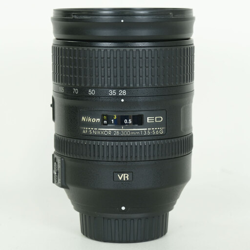 Nikon AF-S NIKKOR 28-300mm f/3.5-5.6G ED VR Nikon AF-S NIKKOR 28-300mm f/3.5-5.6G ED VR