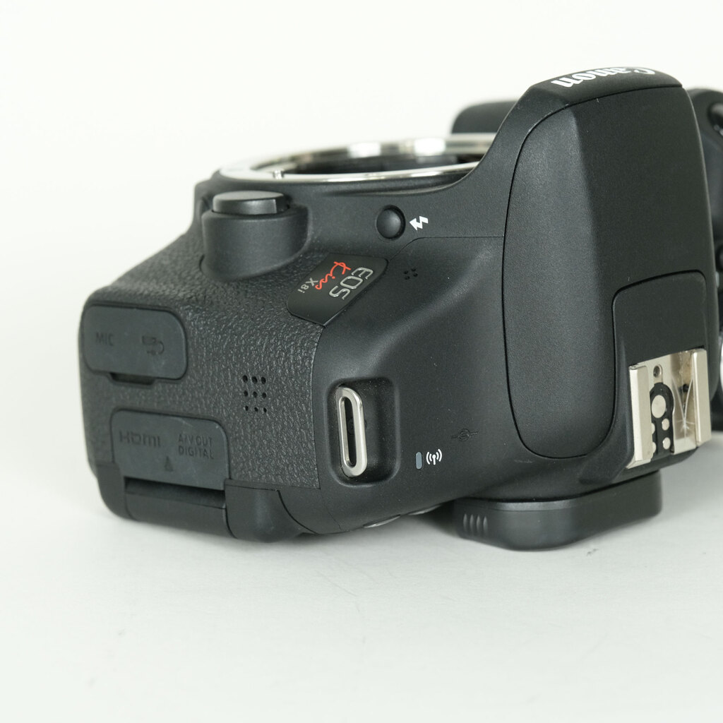 Canon EOS Kiss X8iの出品 | ONE SCENE（ワンシーン）