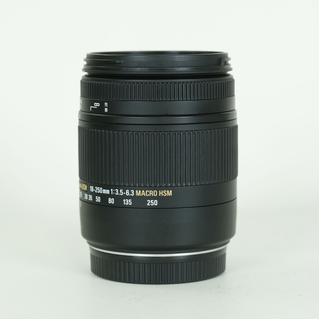 SIGMA 18-250mm F3.5-6.3 DC MACRO OS HSM (キヤノンEF用)