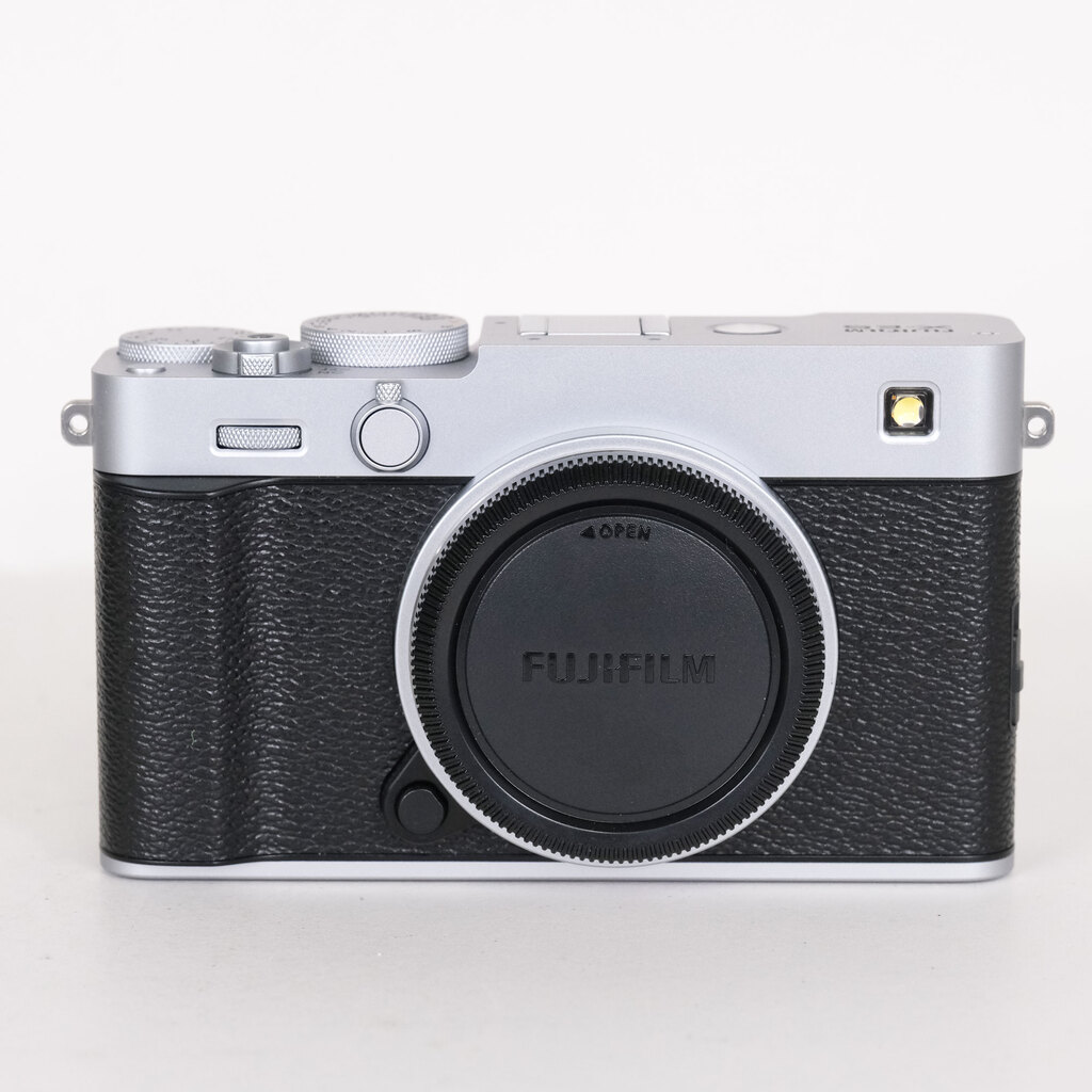 FUJIFILM X-E5
