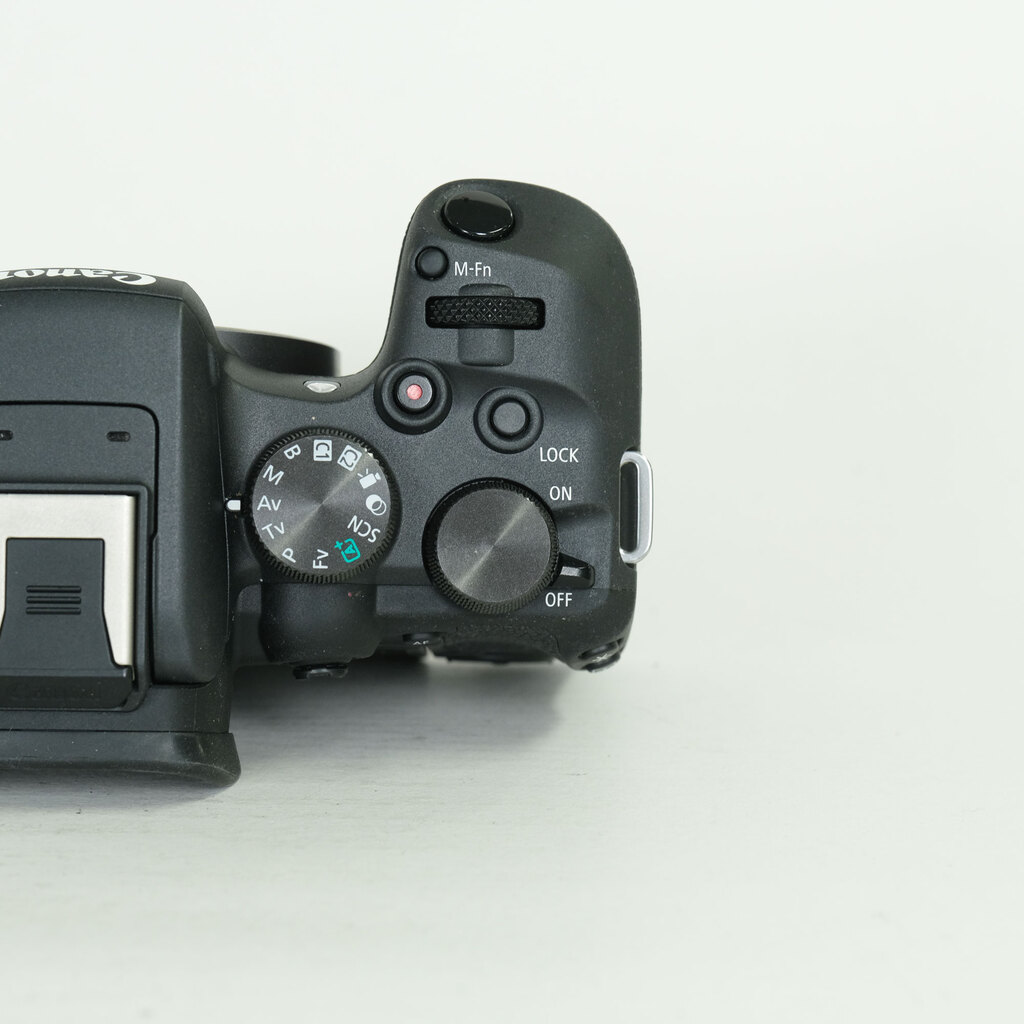 Canon EOS R10 Canon EOS R10