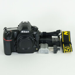 Nikon D850