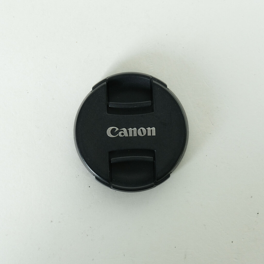 Canon EF-M22mm F2 STM
