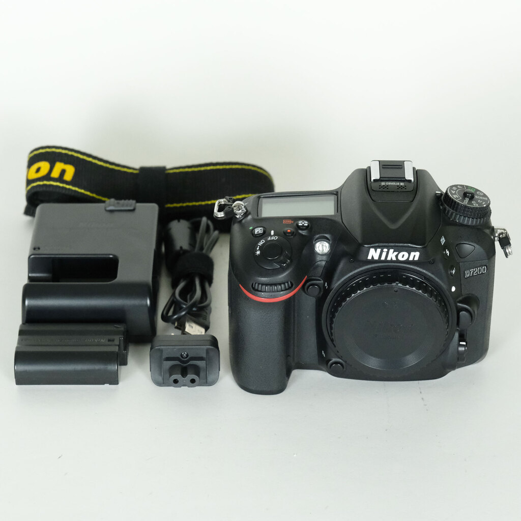 Nikon D7200