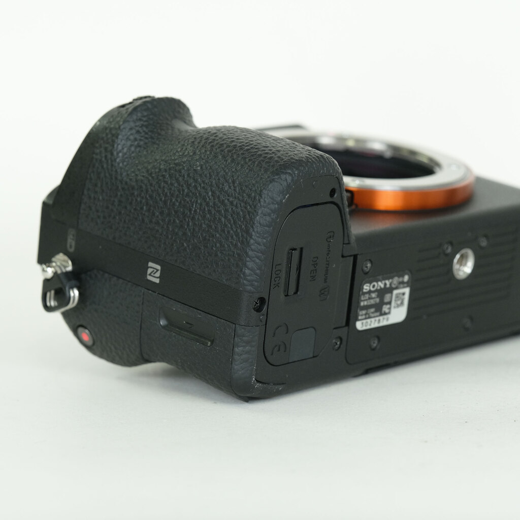 SONY α7 II（ILCE-7M2）