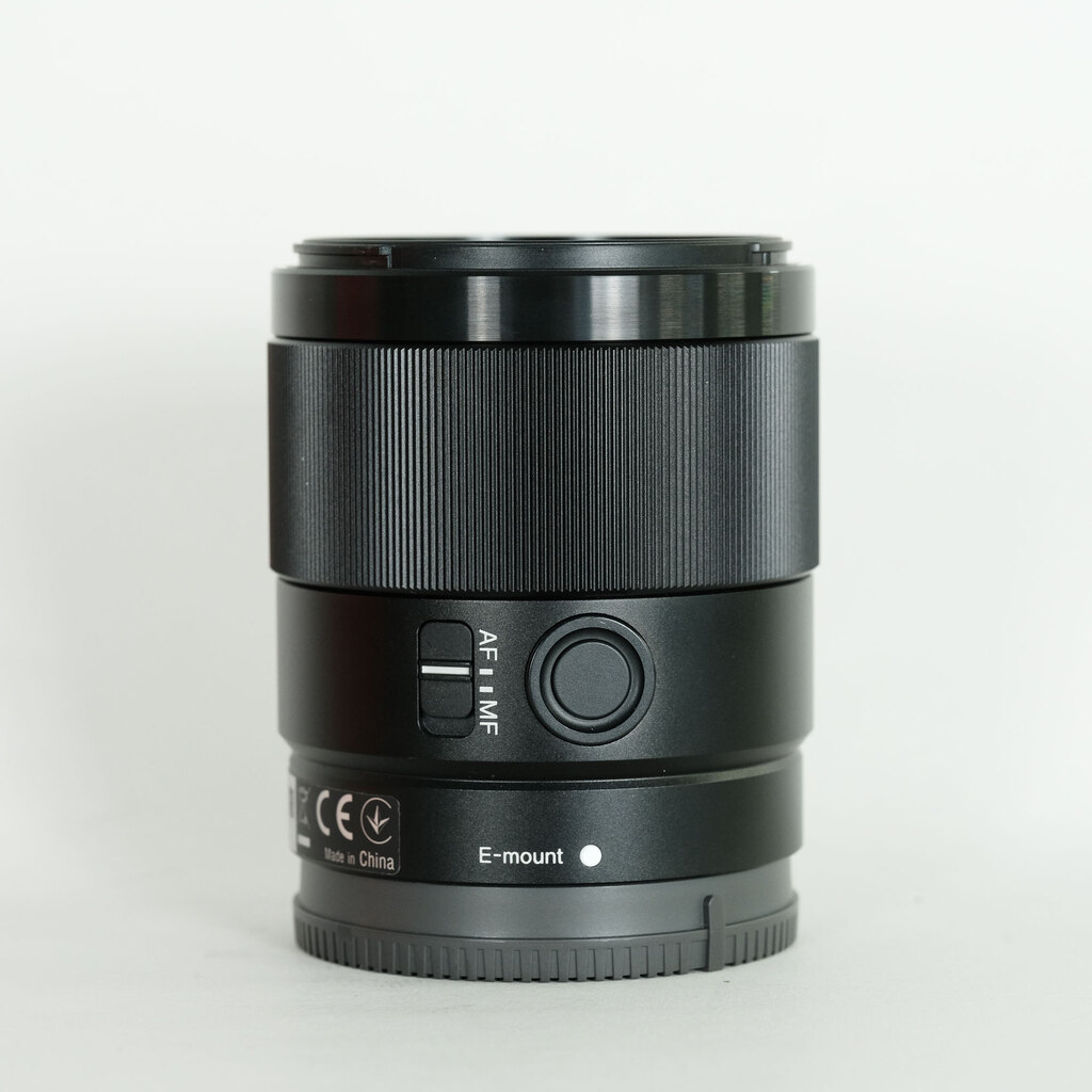 SONY FE 35mm F1.8 SEL35F18F