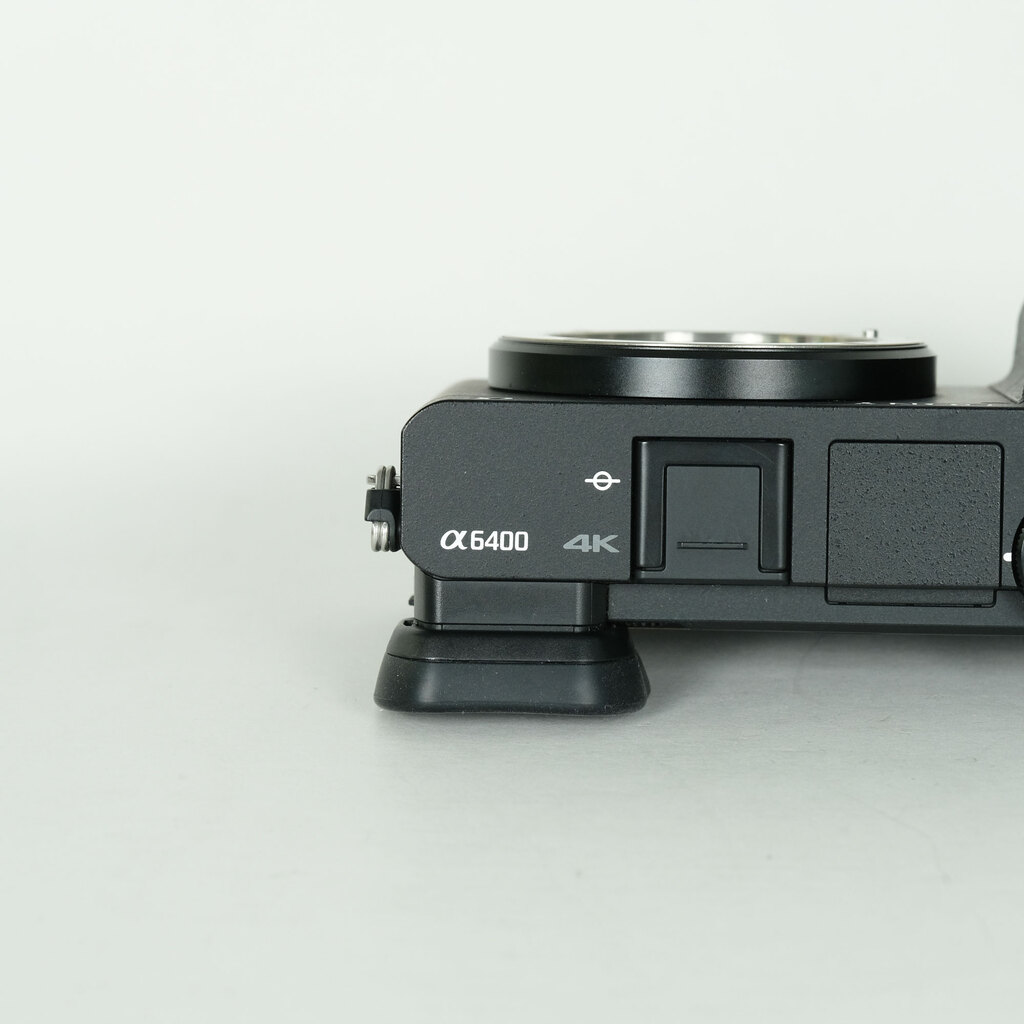 SONY α6400（ILCE-6400）の出品 | ONE SCENE（ワンシーン）
