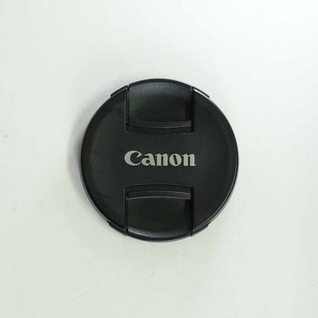 Canon EF-S18-135mm F3.5-5.6 IS USM