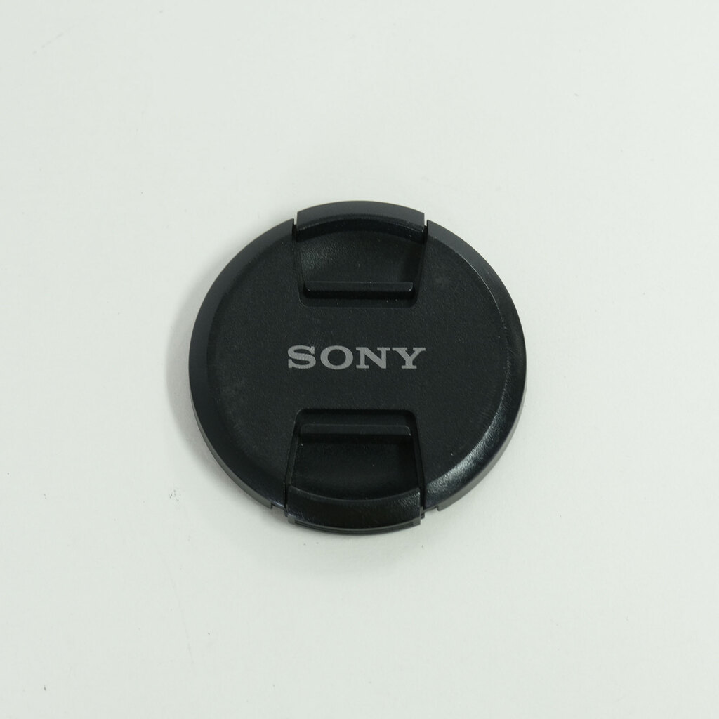 SONY E 10-18mm F4 OSS SEL1018