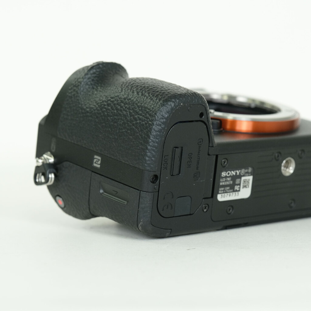SONY α7 II（ILCE-7M2）