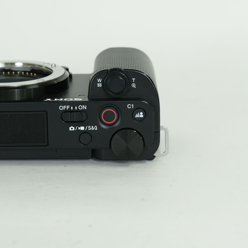 SONY VLOGCAM ZV-E10