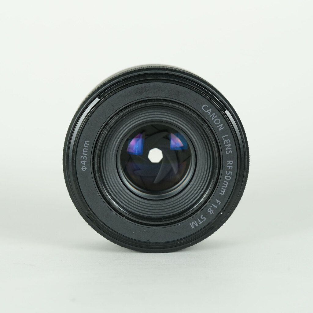 Canon RF50mm F1.8 STMの出品 | ONE SCENE（ワンシーン）
