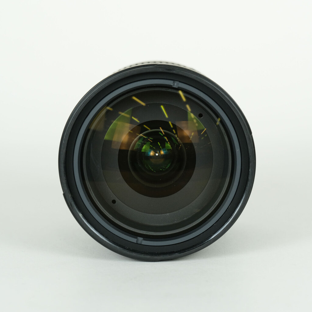Nikon AF-S DX VR Zoom-Nikkor 18-200mm F3.5-5.6G IF-ED