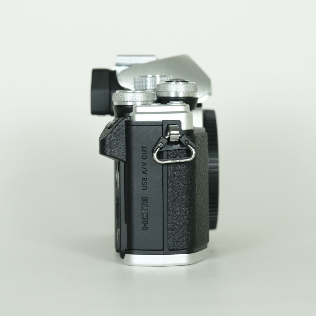 OLYMPUS OM-D E-M10 Mark II