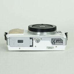 OLYMPUS PEN mini E-PM2 ボディ ホワイト