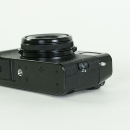 FUJIFILM X100V ブラック
