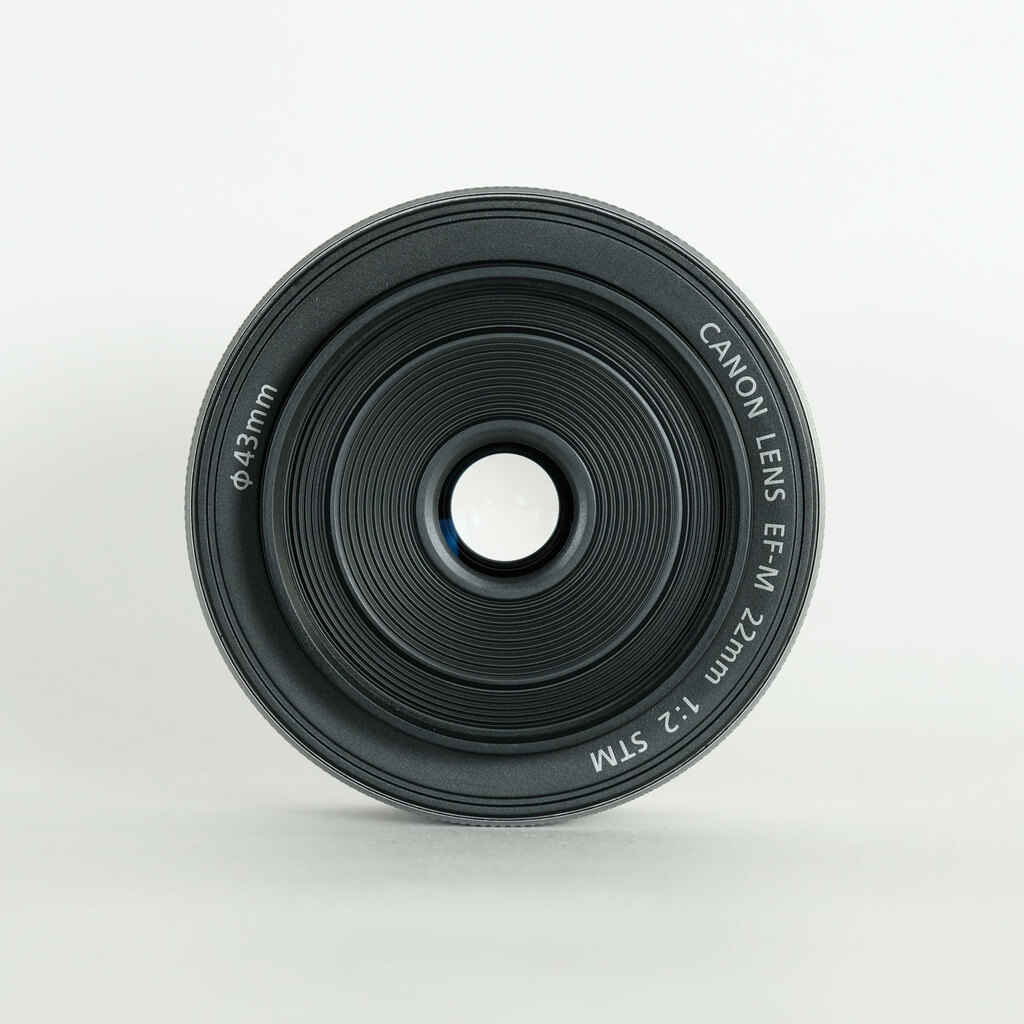 Canon EF-M22mm F2 STM