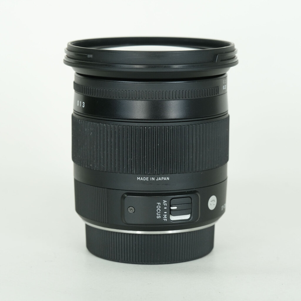 SIGMA Contemporary 17-70mm F2.8-4 DC MACRO HSM (ペンタックス用) SIGMA Contemporary 17-70mm F2.8-4 DC MACRO HSM (ペンタックス用)