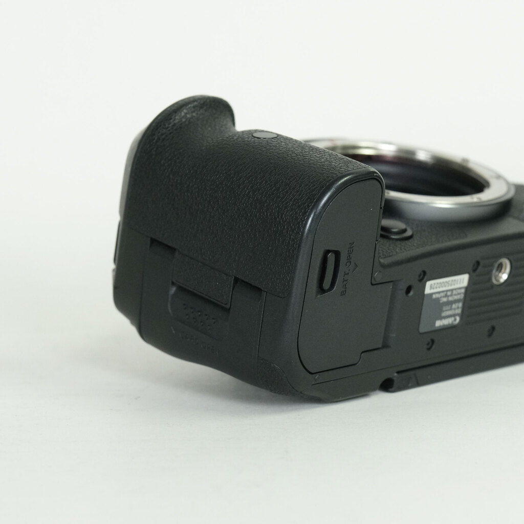 Canon EOS R5 Canon EOS R5