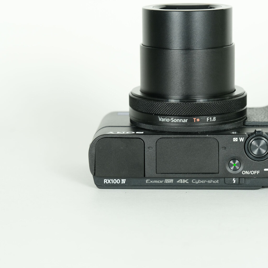 SONY Cyber-shot DSC-RX100M4