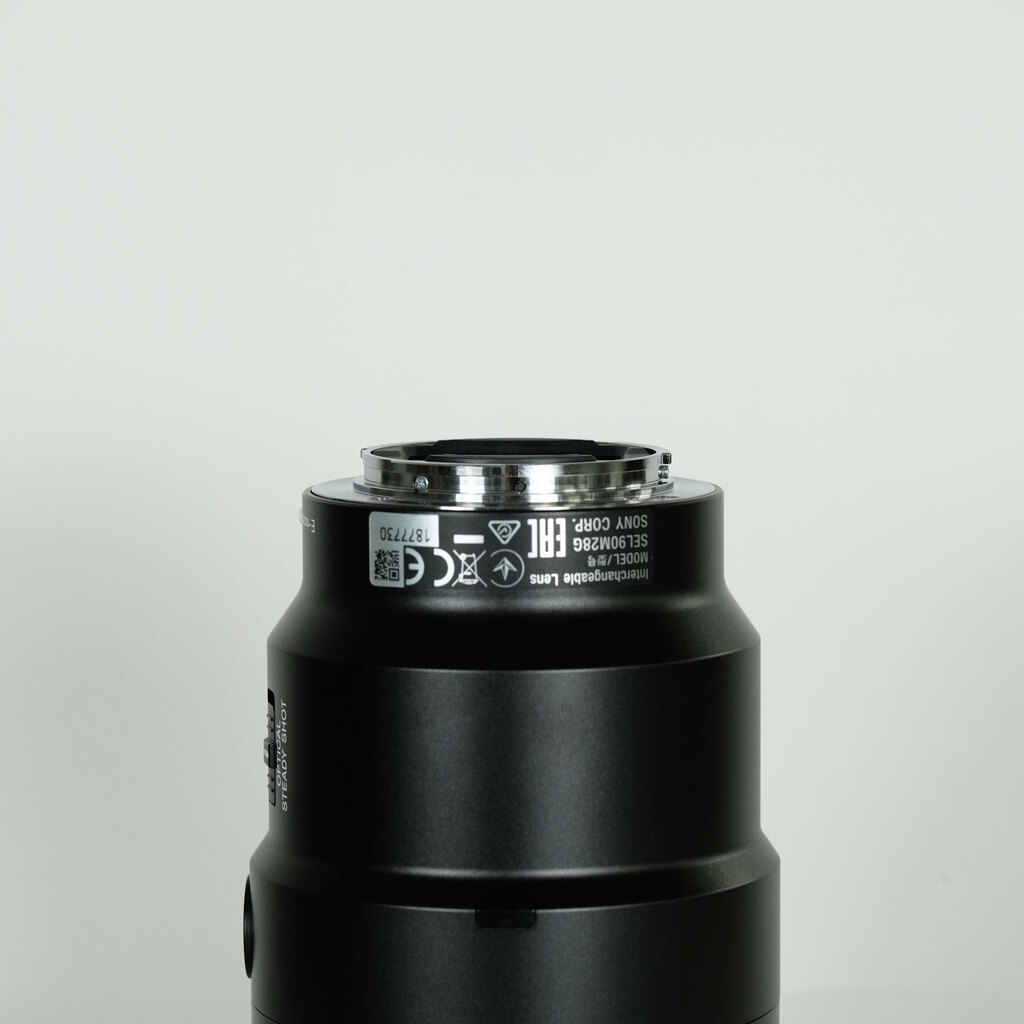 SONY FE 90mm F2.8 Macro G OSS SEL90M28G