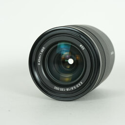 SONY E 18-135mm F3.5-5.6 OSS SEL18135