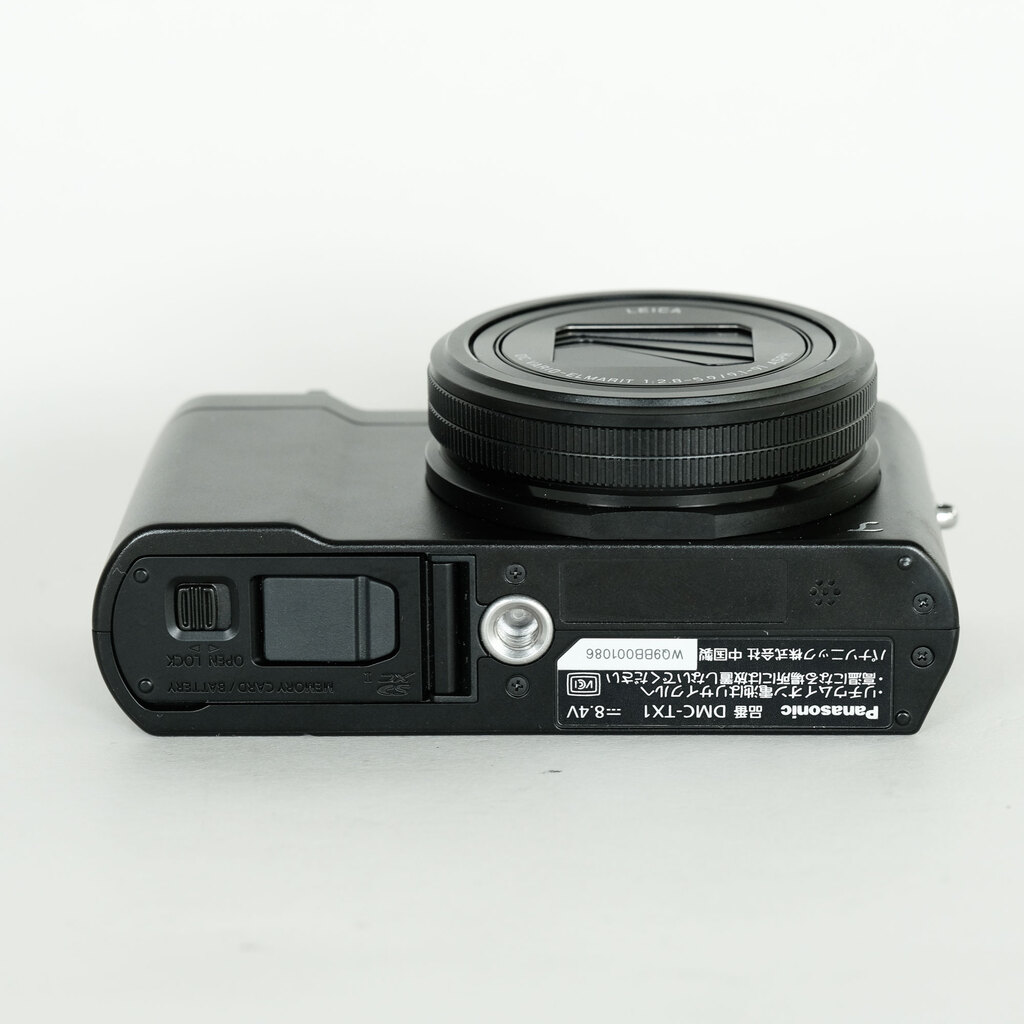 Panasonic LUMIX DMC-TX1