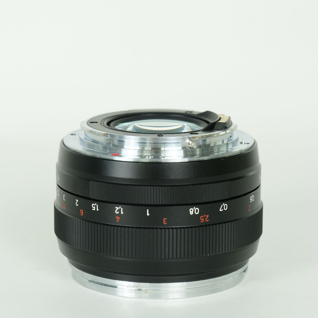 Carl Zeiss Planar T* 50mm F1.4 ZE [キヤノンEF用]の出品 | ONE SCENE