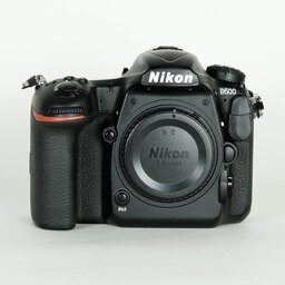 Nikon D500