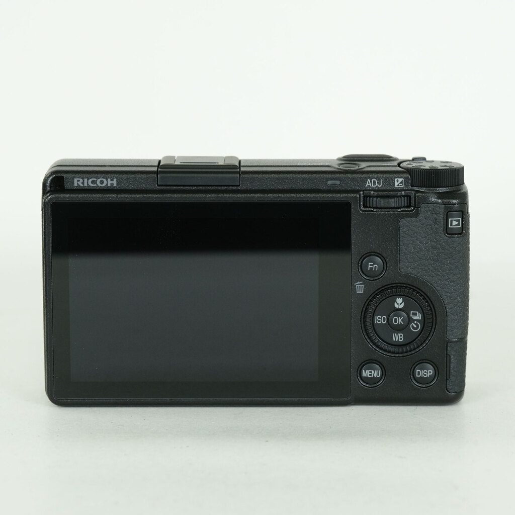RICOH GR III