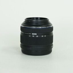 OLYMPUS M.ZUIKO DIGITAL 14-42mm F3.5-5.6IIR ブラック OLYMPUS M.ZUIKO DIGITAL 14-42mm F3.5-5.6IIR ブラック