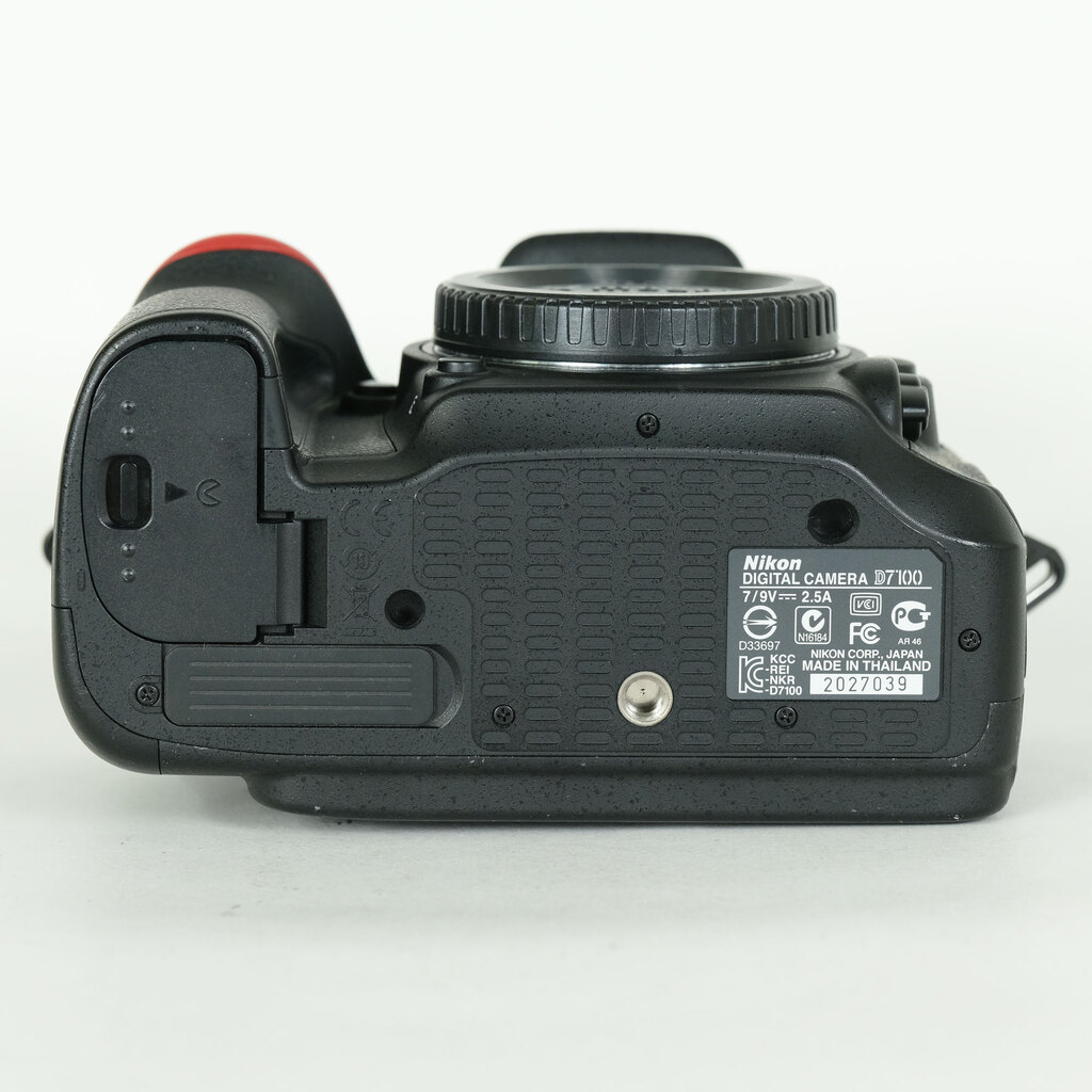 Nikon D7100
