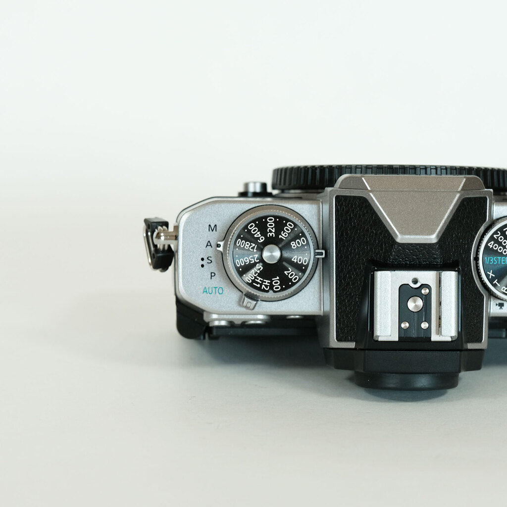 Nikon Z fcの出品 | ONE SCENE（ワンシーン）