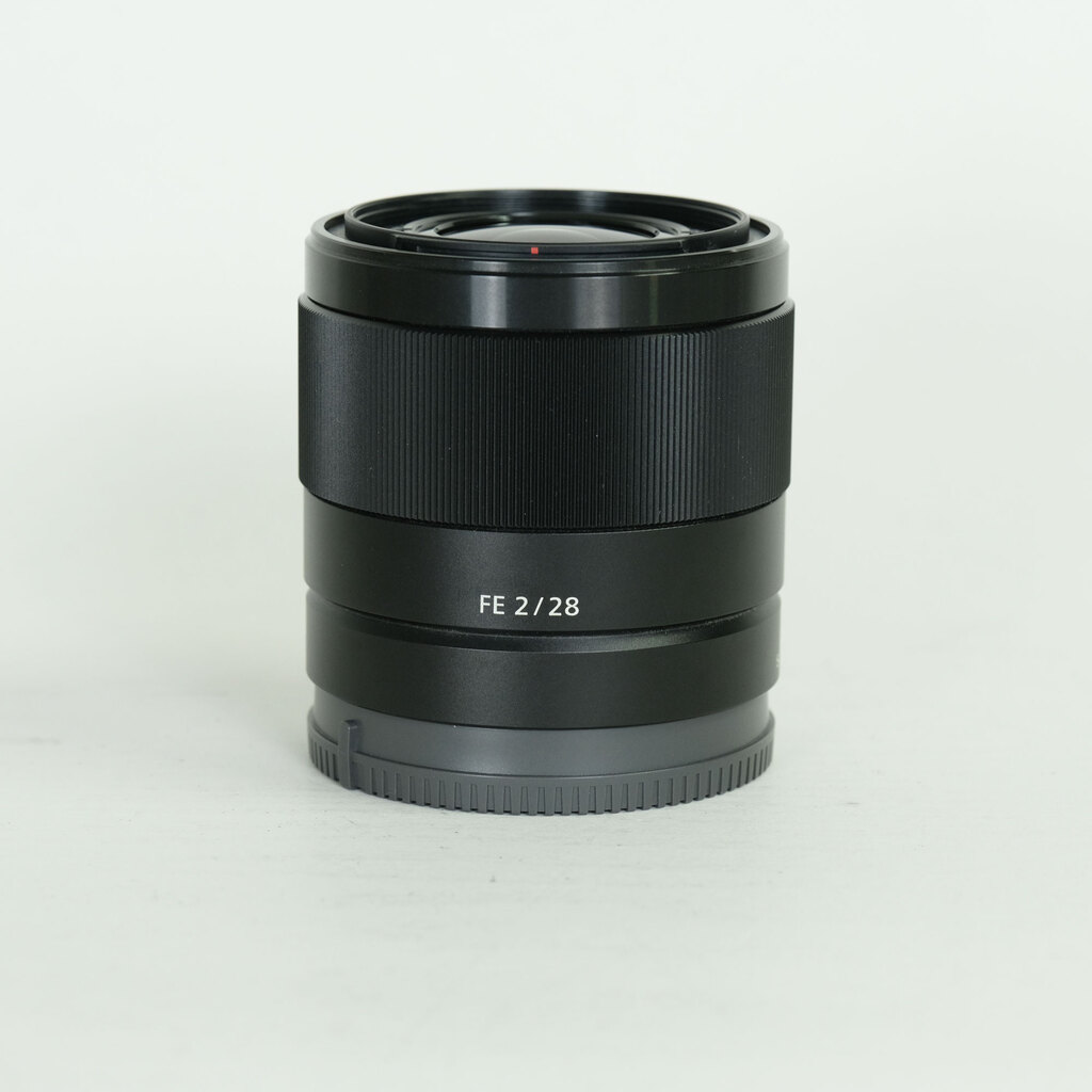 SONY FE 28mm F2 SEL28F20