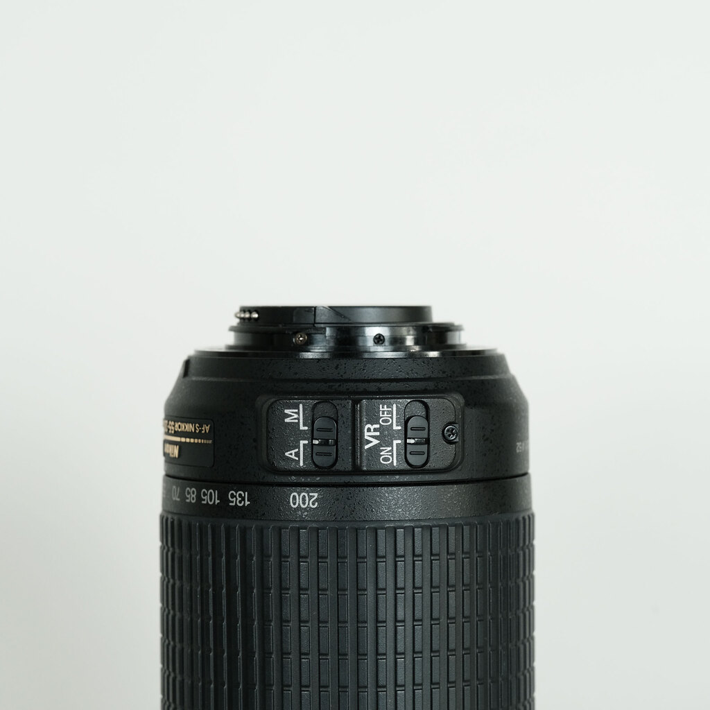 Nikon AF-S DX VR Zoom-Nikkor 55-200mm F4-5.6G IF-ED