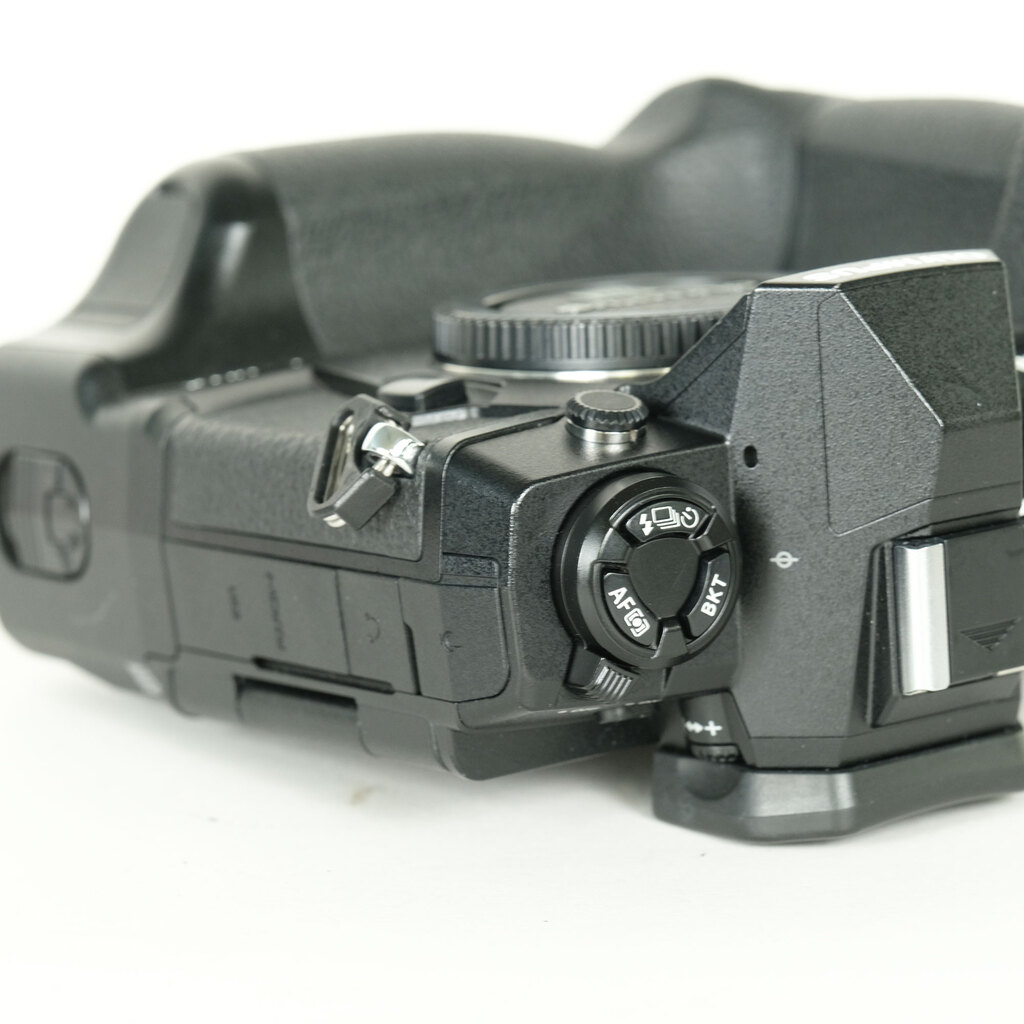 OLYMPUS OM-D E-M1Xの出品 | ONE SCENE（ワンシーン）