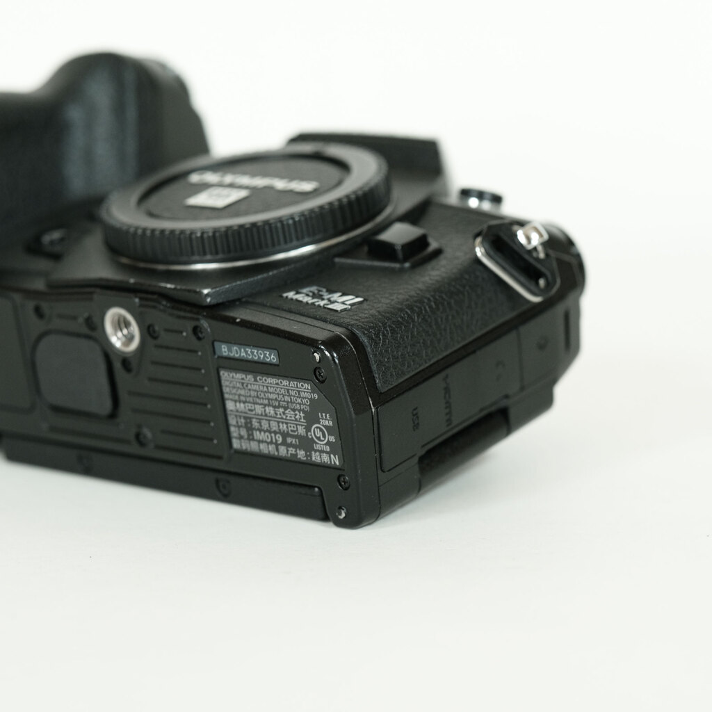 OLYMPUS OM-D E-M1 Mark IIIの出品 | ONE SCENE（ワンシーン）