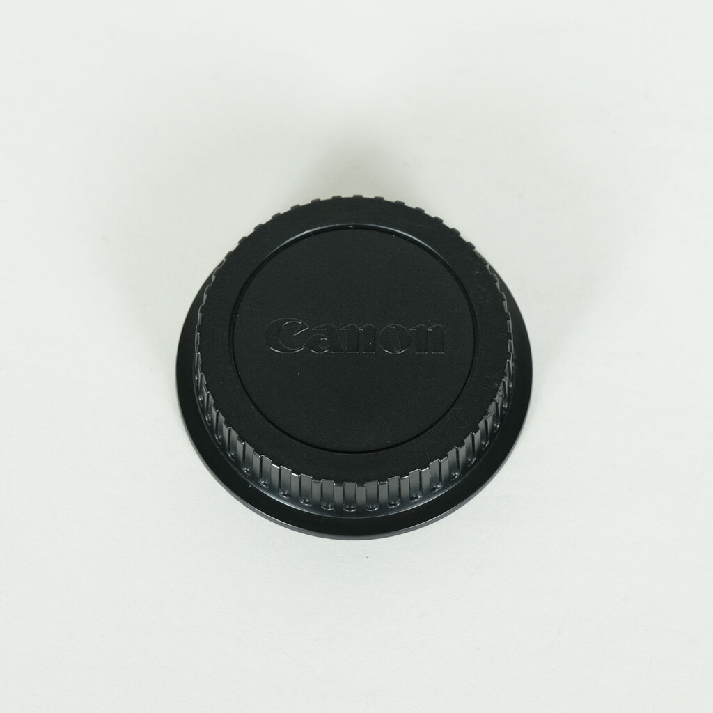 Canon EF-S18-55mm F3.5-5.6 IS