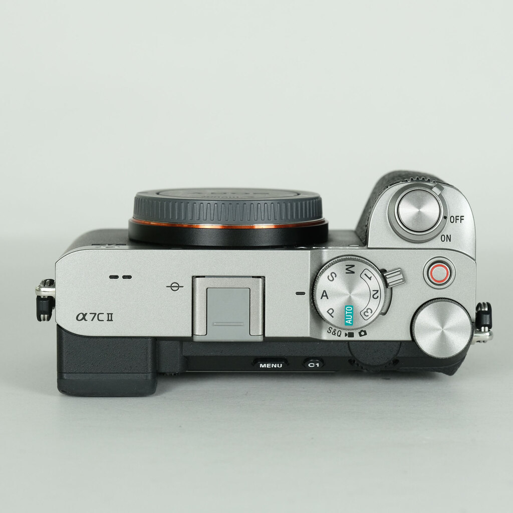 SONY α7C II（ILCE-7CM2）の出品 | ONE SCENE（ワンシーン）