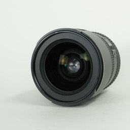 Nikon AF-S DX Zoom-Nikkor 17-55mm f/2.8G IF-ED Nikon AF-S DX Zoom-Nikkor 17-55mm f/2.8G IF-ED