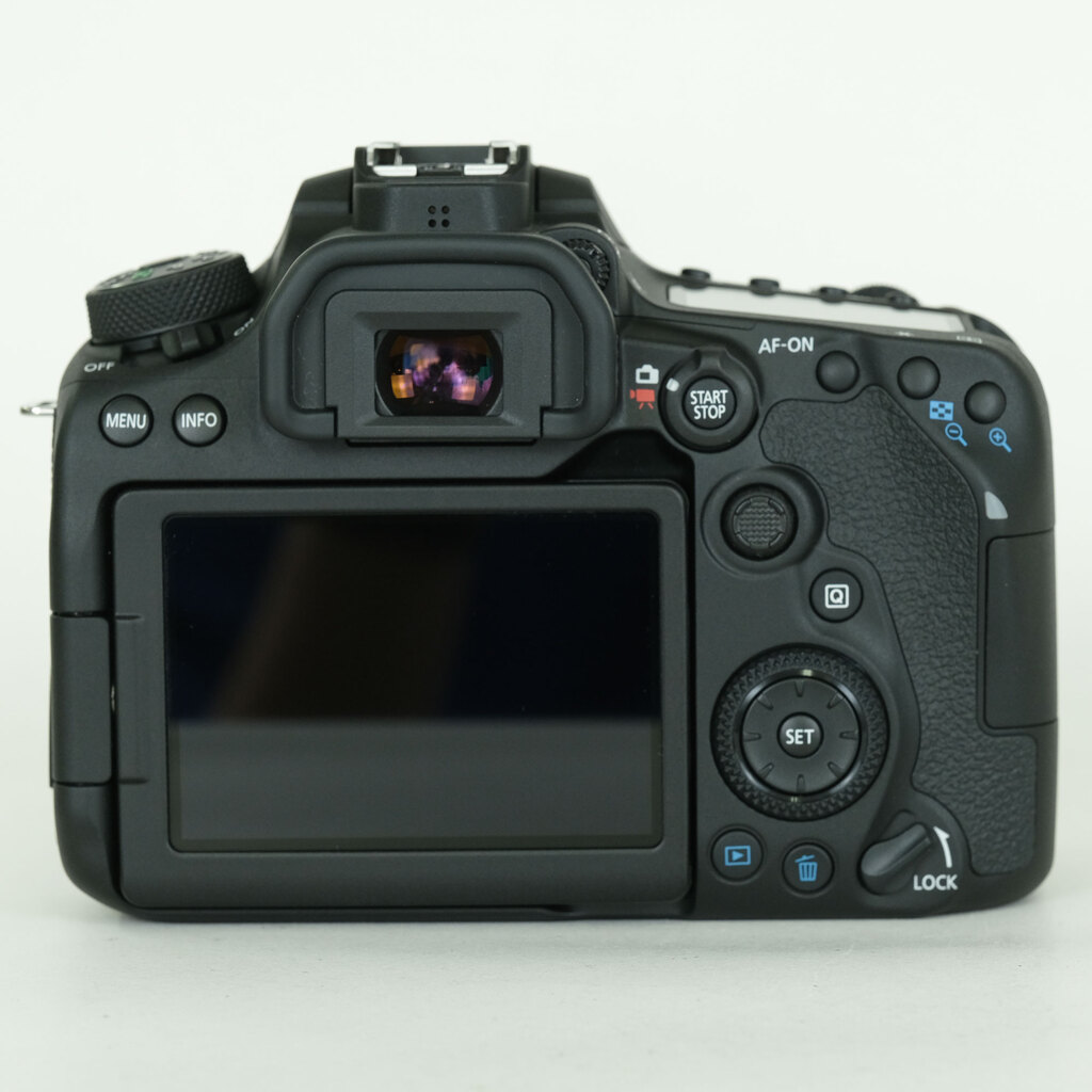 Canon EOS 90D